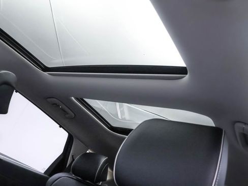 Used 2025 Genesis GV80 3.5T Advanced image 30