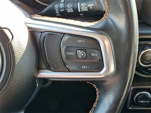 Used 2021 Jeep Wrangler Unlimited Sahara image 22