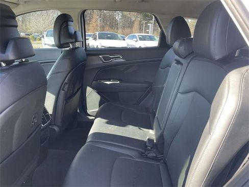 Certified 2023 Kia Sportage EX image 25