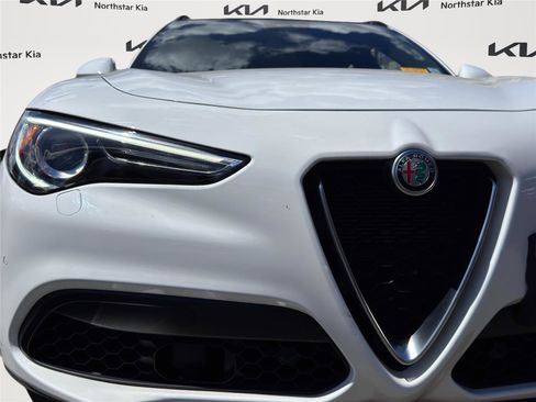 Used 2022 Alfa Romeo Stelvio Ti image 24