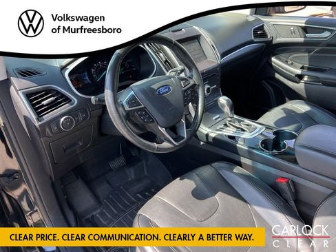 Used 2017 Ford Edge Titanium w/ Equipment Group 301A AWD/4WD image 16