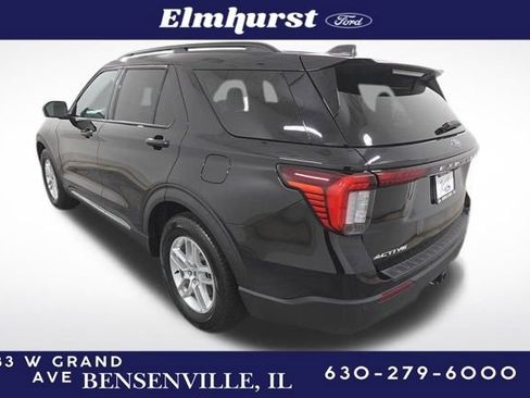 Certified 2025 Ford Explorer Active image 3