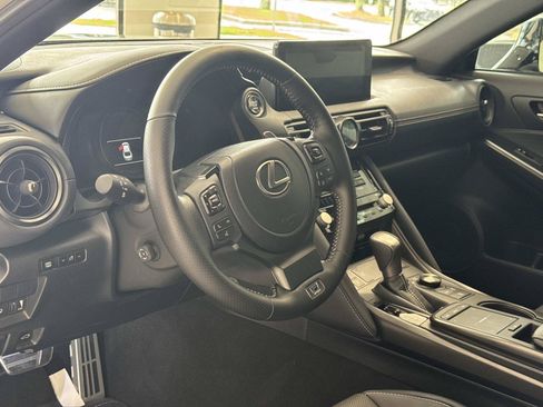 Used 2025 Lexus IS 500 RWD image 15