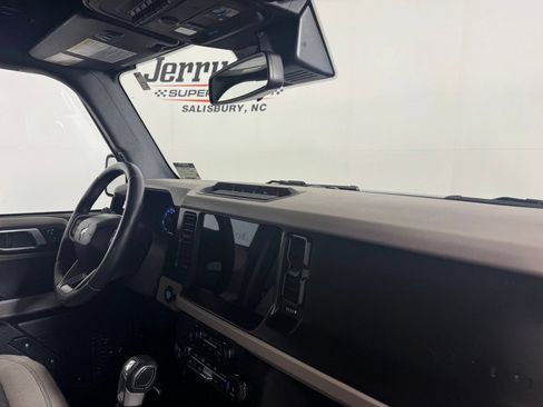 Used 2022 Ford Bronco Wildtrak AWD/4WD image 36