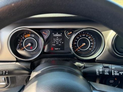 Used 2020 Jeep Wrangler Unlimited Sport image 17