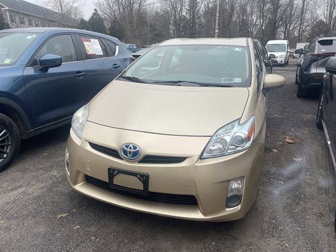 Used 2010 Toyota Prius Five image 1