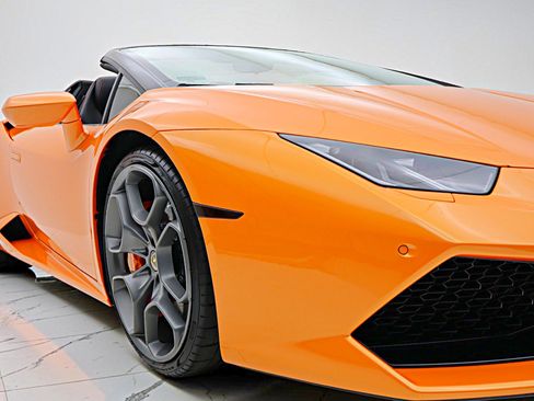 Used 2017 Lamborghini Huracan LP 610-4 AWD/4WD image 25