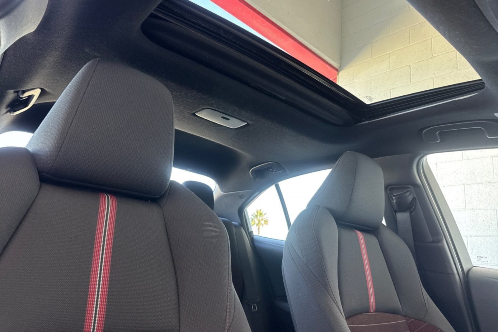 Certified 2024 Toyota Corolla SE w/ SE Premium Package FWD image 15