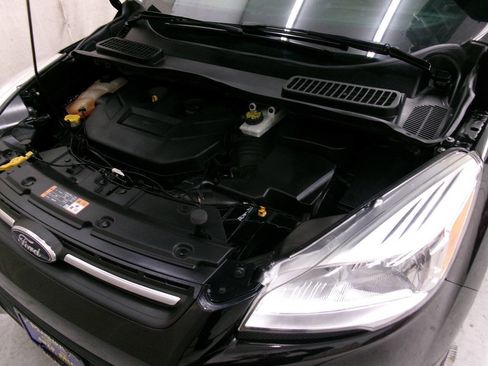 Used 2016 Ford Escape SE AWD/4WD image 36