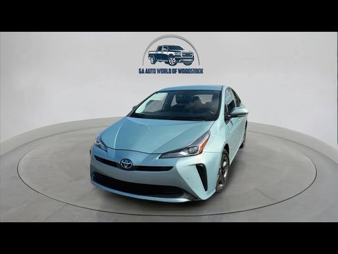 Used 2019 Toyota Prius XLE image 1