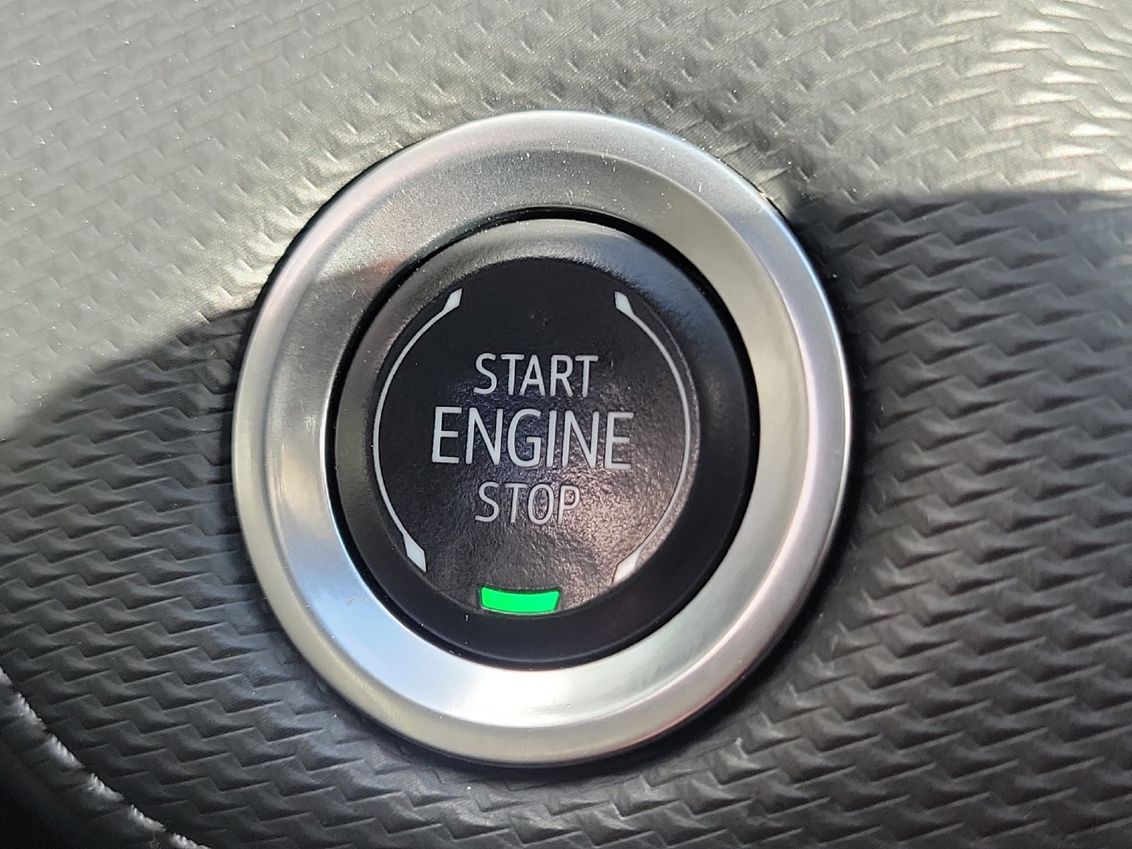 Used 2025 Chevrolet Equinox LT w/ Convenience Package II FWD image 13
