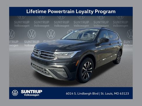 Used 2024 Volkswagen Tiguan S image 1