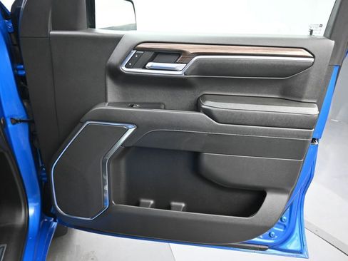 Used 2023 Chevrolet Silverado 1500 RST AWD/4WD image 40