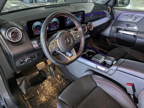 Certified 2023 Mercedes-Benz GLB 250 4MATIC image 9