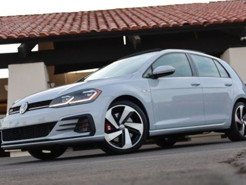 Used 2020 Volkswagen GTI SE FWD image 60