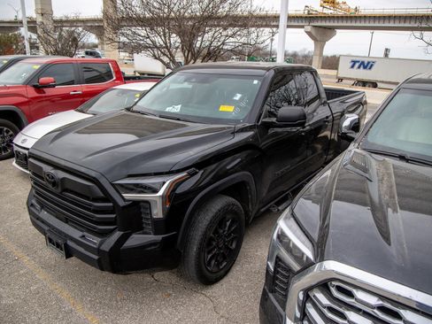 Used 2023 Toyota Tundra SR5 image 3