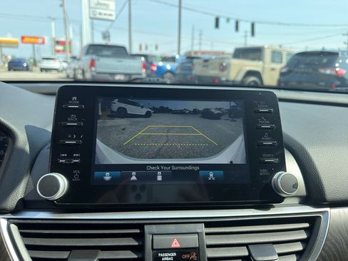 Used 2021 Honda Accord EX-L image 16
