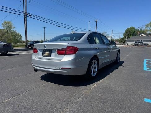 Used 2013 BMW 328i xDrive Sedan AWD/4WD image 3