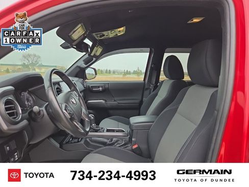 Used 2021 Toyota Tacoma TRD Off-Road w/ Technology Package AWD/4WD image 14