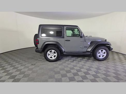 Used 2022 Jeep Wrangler Sport AWD/4WD image 38