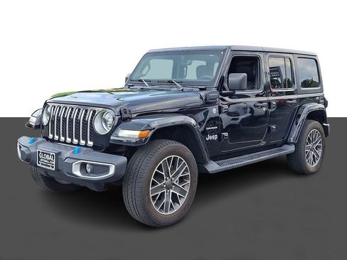 Used 2023 Jeep Wrangler Unlimited Sahara w/ Dual Top Group AWD/4WD image 3