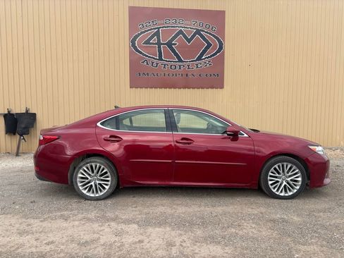Used 2015 Lexus ES 350 w/ Ultra Luxury Package image 8