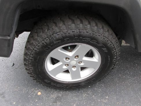 Used 2007 Jeep Wrangler X AWD/4WD image 35