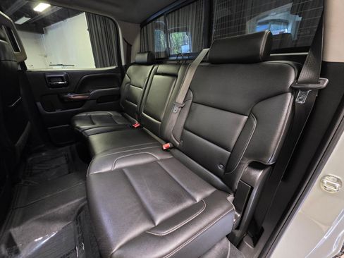 Used 2018 GMC Sierra 1500 SLT image 32