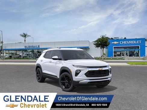 New 2026 Chevrolet TrailBlazer LT w/ Midnight Edition FWD image 1