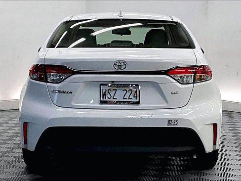 Used 2023 Toyota Corolla LE image 3