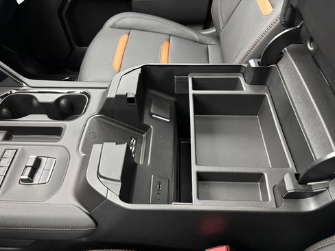 New 2026 GMC Sierra 2500 AT4 w/ AT4 Premium Plus Package AWD/4WD image 36