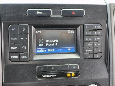 Used 2018 Ford F250 XL w/ Power Equipment Group image 19