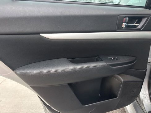 Used 2013 Subaru Legacy 2.5i Premium w/ All-Weather Pkg image 12