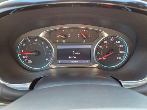 Certified 2023 Chevrolet Traverse LT FWD image 36