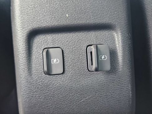 Used 2024 Nissan Kicks SV FWD image 16