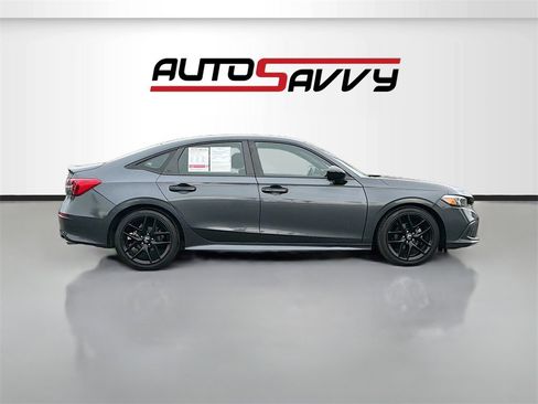 Used 2023 Honda Civic Sport image 8