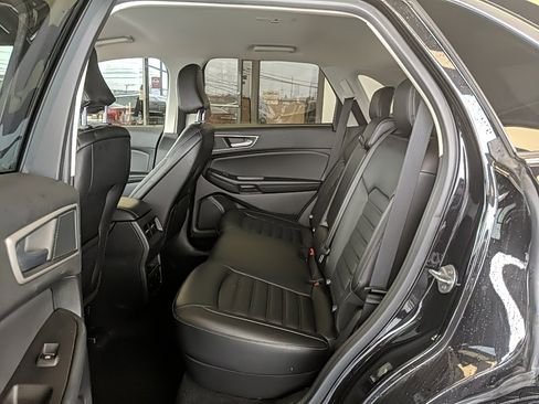 Certified 2024 Ford Edge SEL w/ Convenience Package image 13