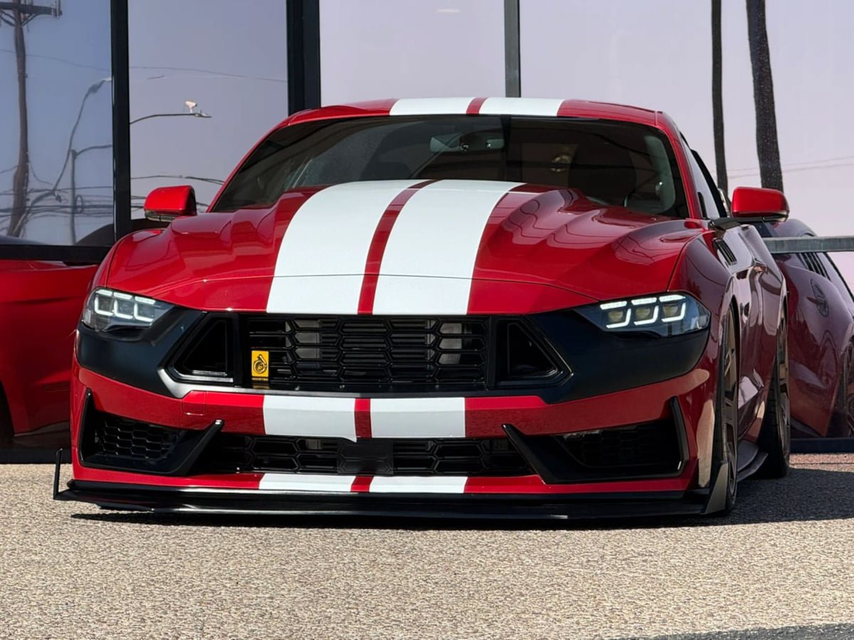 Used 2020 Ford Mustang GT Premium w/ GT Performance Package RWD image 2