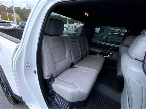 Used 2025 Toyota Tundra Limited image 18