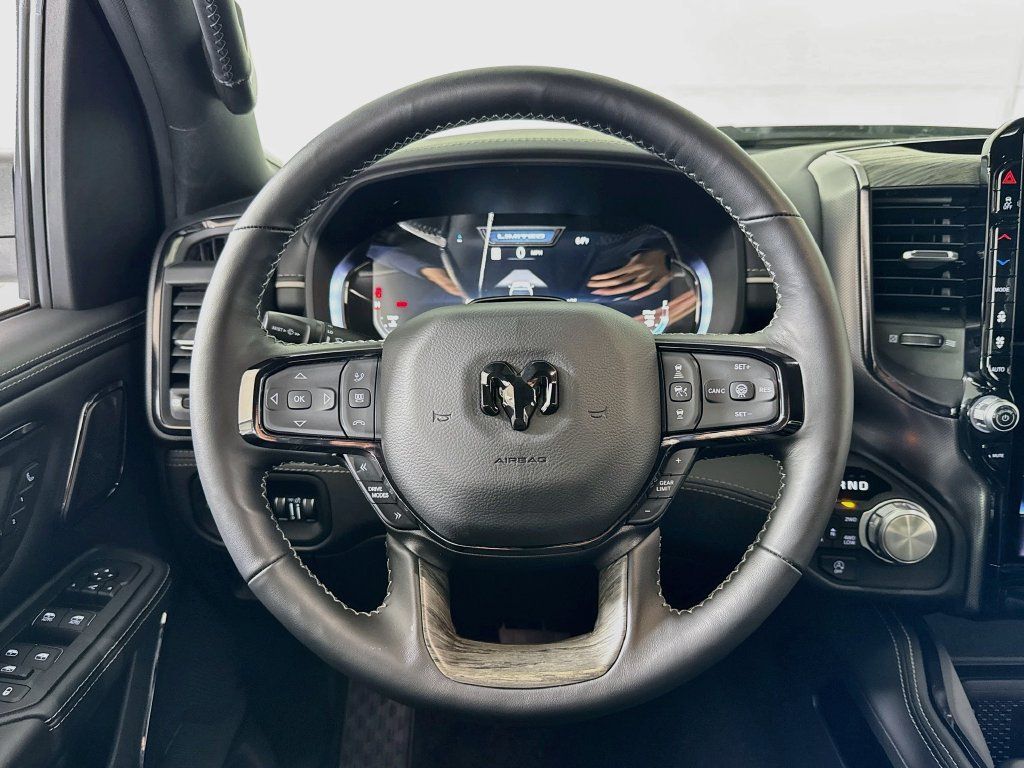 Used 2026 RAM 1500 Limited AWD/4WD image 11