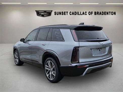 New 2026 Cadillac Vistiq Sport image 5