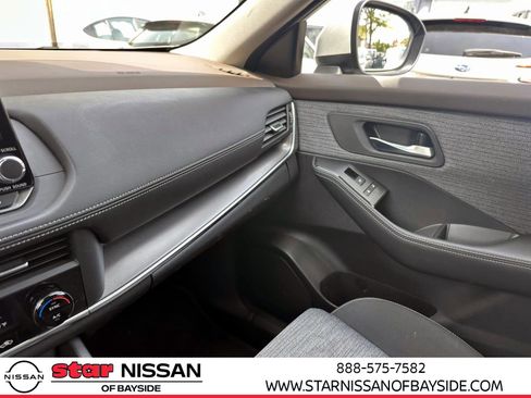 Certified 2023 Nissan Rogue SV image 28