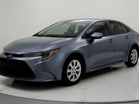 Used 2022 Toyota Corolla LE FWD image 7