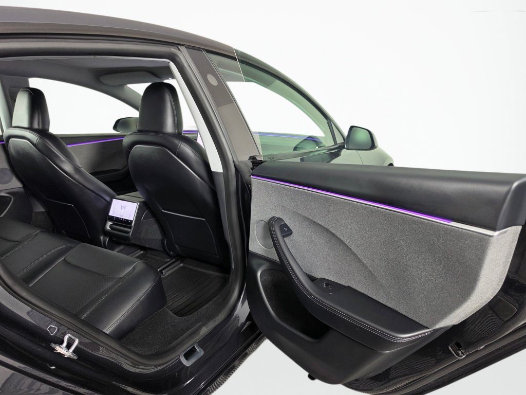 Used 2025 Tesla Model 3 Long Range RWD image 28