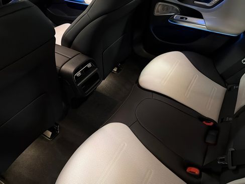 New 2026 Mercedes-Benz E 53 AMG e 4MATIC Sedan image 11