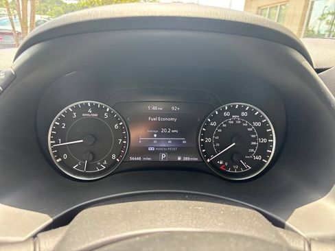 Used 2022 Nissan Armada SV w/ SV Appearance Package RWD image 14