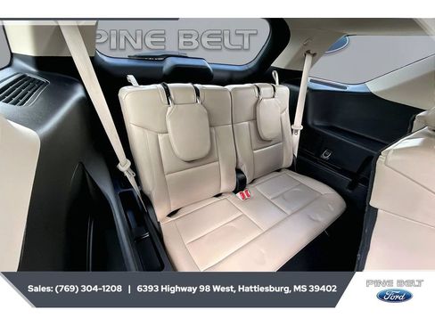 Used 2021 Ford Explorer XLT w/ Equipment Group 202A RWD image 21