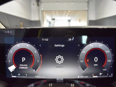 Certified 2025 Nissan Kicks SR image 26