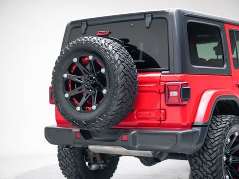 Used 2020 Jeep Wrangler Unlimited Sahara w/ Safety Group AWD/4WD image 12