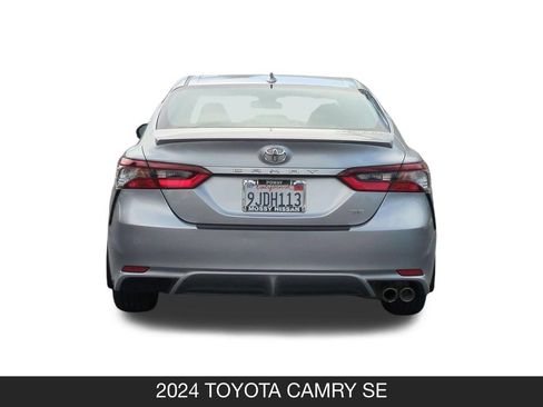 Used 2024 Toyota Camry SE FWD image 8
